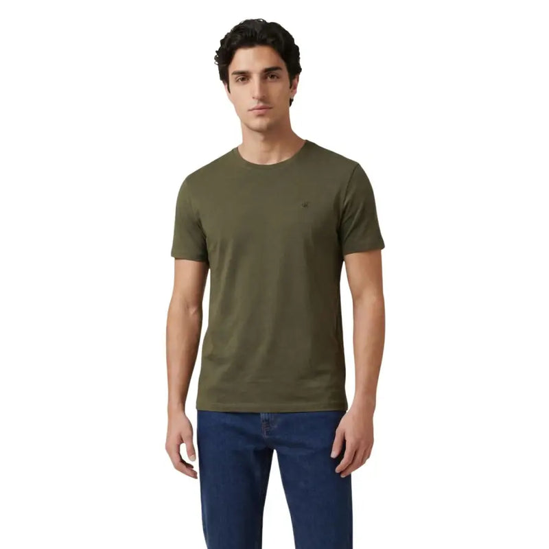 Calvin Klein Jeans hommes t-shirt en coton vert olive, col rond et petit logo brodé sur la poitrine gauche