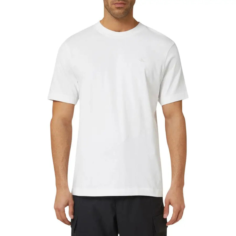 Calvin Klein Jeans pull blanc pour homme t-shirt avec un petit logo brodé sur la poitrine gauche