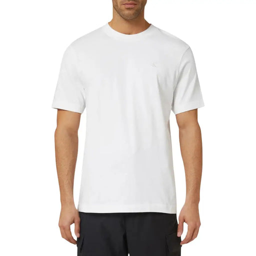 Calvin Klein Jeans pull blanc pour homme t-shirt avec un petit logo brodé sur la poitrine gauche