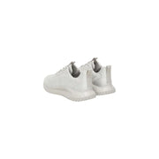 Calvin Klein Jeans Baskets blanches de sport pour hommes, au design élégant et à la tige en mesh respirant, idéales pour l'activité sportive.