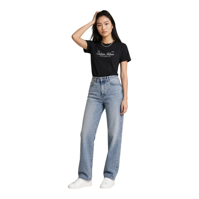 Calvin Klein Jeans T-shirt court noir en coton pour femme, avec logo blanc en écriture cursive et inscription « New York, NY » sur le devant