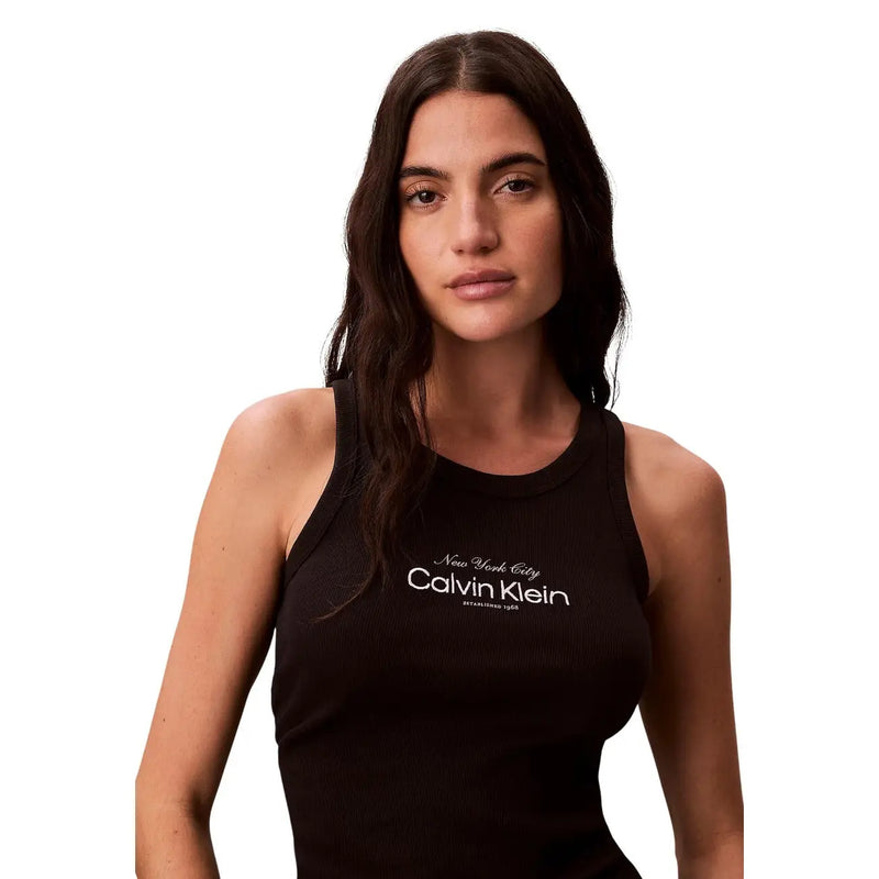 Calvin Klein Jeans débardeur noir sans manches à col rond pour femme top avec l'inscription « New York City » en blanc et le nom Calvin Klein imprimé