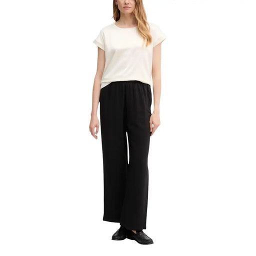 Calvin Klein Jeans black wide-leg trousers with relaxed silhouette