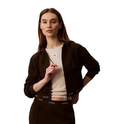 Calvin Klein Jeans Sweat-shirt à capuche en coton marron pour femme, avec fermeture éclair marron foncé et logo discret sur la poitrine