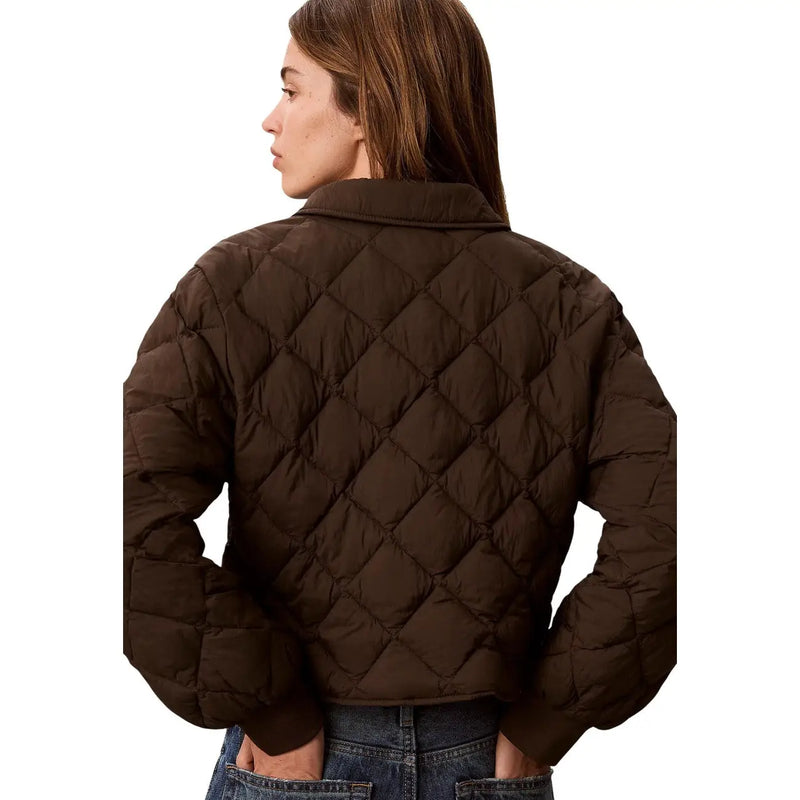 Calvin Klein Jeans Doudoune matelassée en nylon marron pour femme, avec col classique et motif à surpiqûres en losange