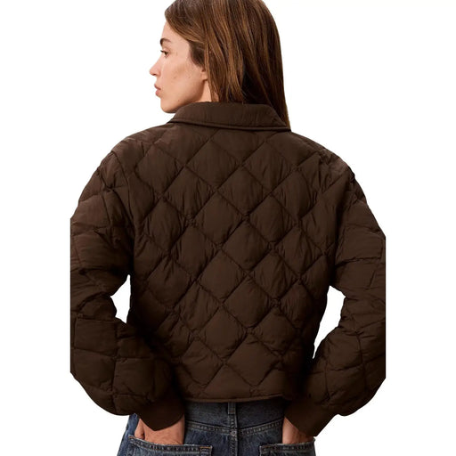 Calvin Klein Jeans Doudoune matelassée en nylon marron pour femme, avec col classique et motif à surpiqûres en losange