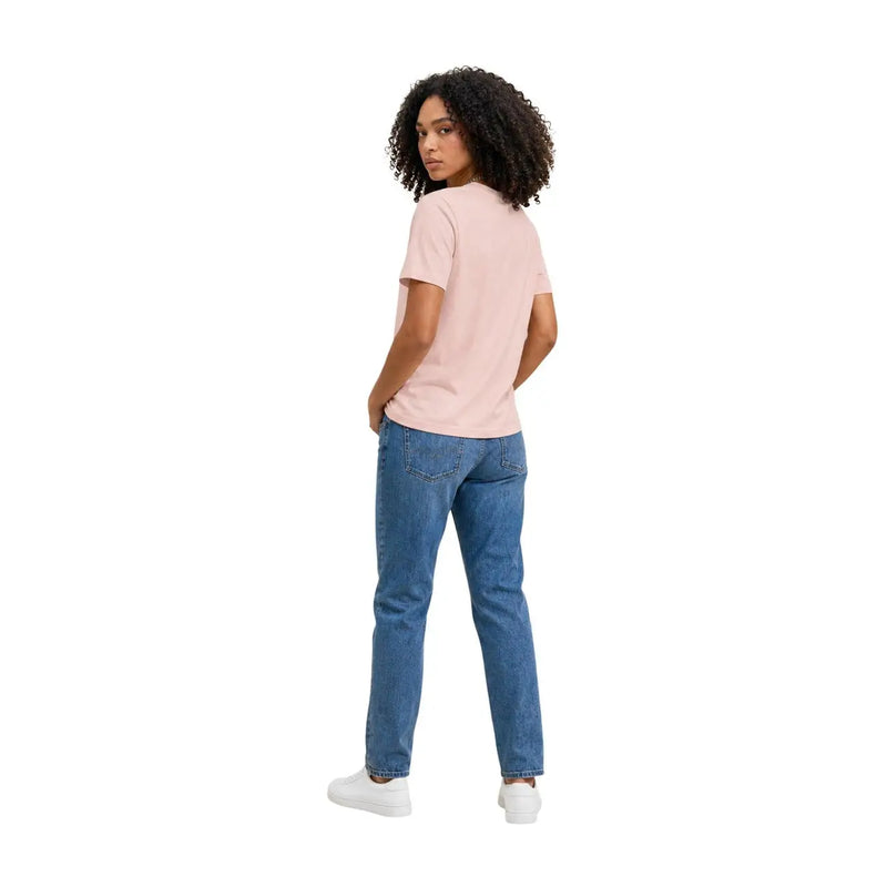 T-shirt rose à manches courtes en coton Calvin Klein Jeans pour femme, dos dévoilant un logo discret.