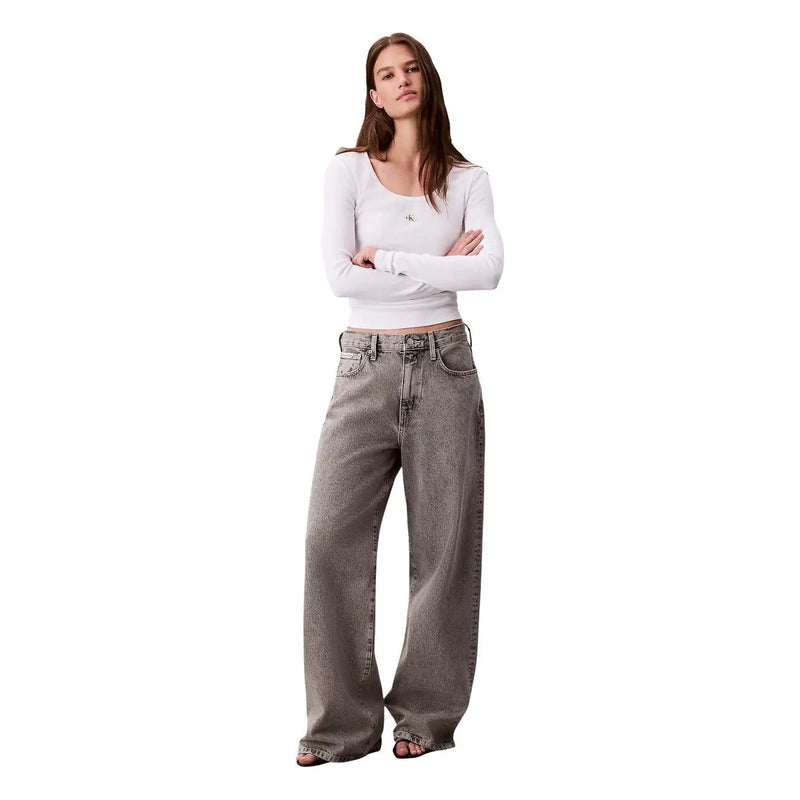 Jean en denim gris à jambes larges, effet délavé et coupe classique cinq poches, signé Calvin Klein Femme
