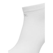 Calvin Klein Jeans Chaussettes de sport blanches en coton pour femme, montantes, avec une maille légèrement texturée et un petit logo brodé près de top