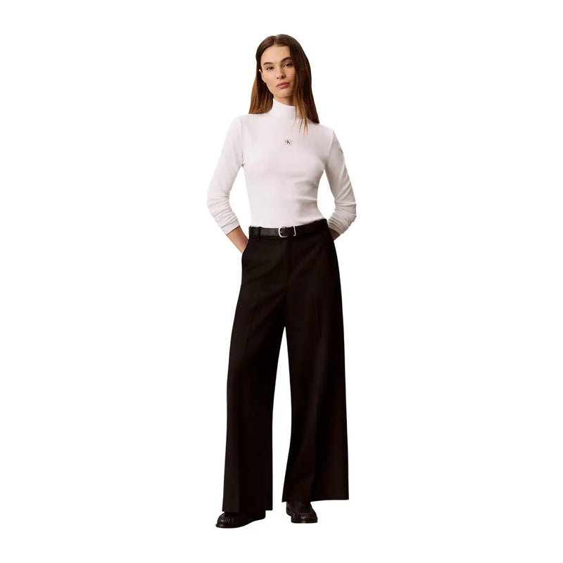 Calvin Klein Jeans pull à col roulé blanc à manches longues en coton tricoté pour femme top avec logo brodé à l'encolure
