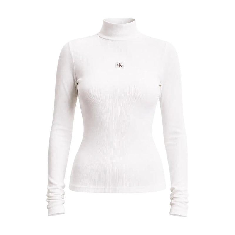 Pull à col roulé en maille de coton côtelée blanche à manches longues top avec un petit écusson logo Calvin Klein sur la poitrine pour femmes
