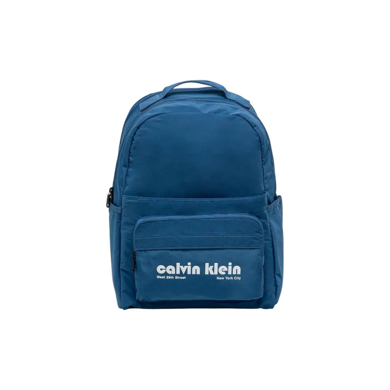 Calvin Klein Sac à dos bleu homme avec poches, logo et inscription blancs, en tissu résistant, 32 x 46 x 13 cm
