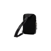 Calvin Klein Sac bandoulière homme noir à logo audacieux, corps en maille et finitions en cuir contrastant.