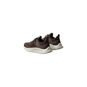 Baskets Skechers marron pour homme, 100 % polyester, à lacets, avec semelle en caoutchouc blanc et tige en mesh.