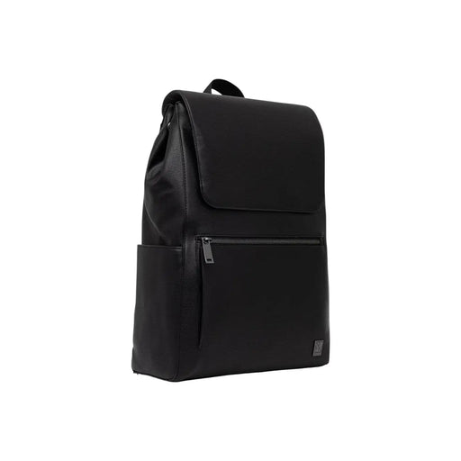 Calvin Klein Sac à dos pour homme en cuir noir à rabat orné d'un emblème, au design minimaliste et élégant et à la texture subtile en polyuréthane