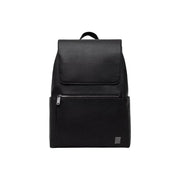 Calvin Klein Sac à dos homme en cuir noir à rabat avec emblème et poche avant zippée. top poignée en polyuréthane