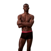 Noir Calvin Klein Slip pour homme en coton taille basse avec ceinture rouge ornée du logo de la marque