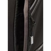 Calvin Klein Sac bandoulière homme en polyamide noir à motif quadrillé et tirettes de fermeture éclair grises 20 x 36 x 5 cm