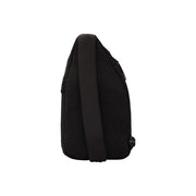 Calvin Klein Sac bandoulière homme en polyamide noir avec bandoulière ajustable en maille noire et détails de fermeture éclair