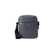 Gris foncé Calvin Klein Sac bandoulière homme avec bandoulière noire, finitions argentées et poches zippées noires, dimensions : 18 x 23 x 7 cm