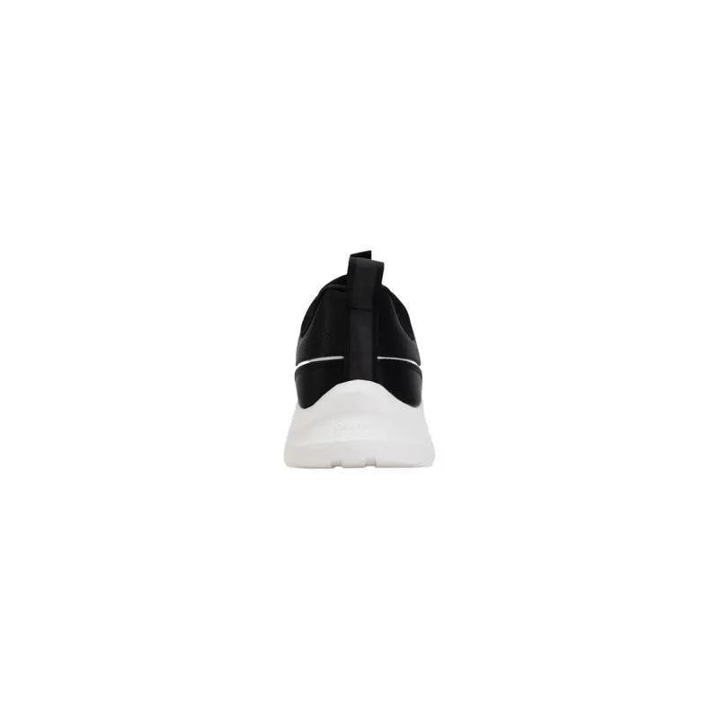 Calvin Klein Baskets pour homme noires en polyester à lacets, au design minimaliste et élégant, avec une semelle épaisse en caoutchouc.