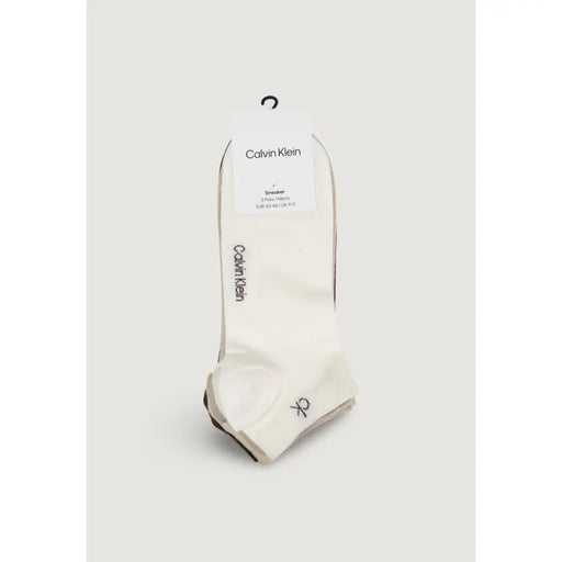Calvin Klein Chaussettes de sport pour hommes, couleur blanc cassé, avec bordure et logo noirs, pour un confort optimal au quotidien.