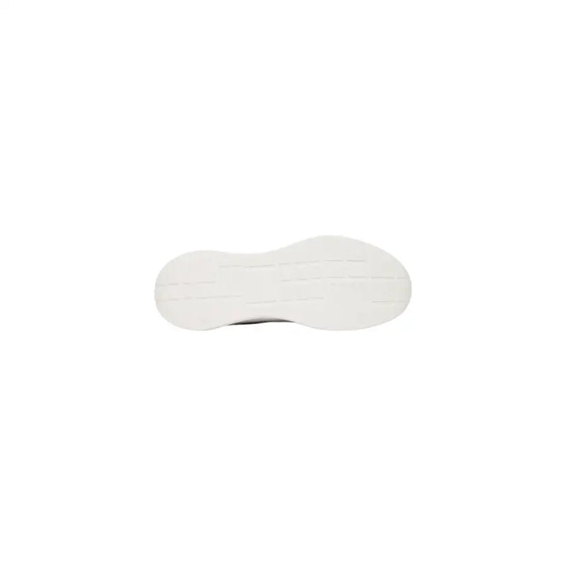 Calvin Klein Baskets montantes blanches en polyester pour homme, à lacets, avec une semelle en caoutchouc blanc ornée de fines rainures horizontales.