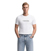 Calvin Klein T-shirt blanc en coton pour homme avec un logo discret gris sur la poitrine