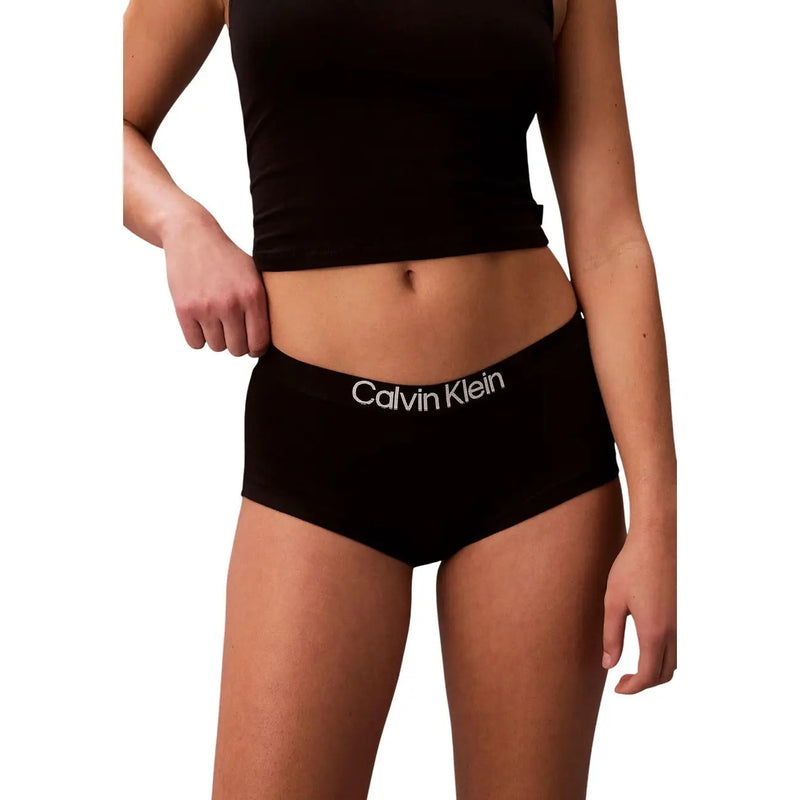 Lot de 3 culottes shorty Calvin Klein noires pour femme, en coton avec ceinture logo blanche.
