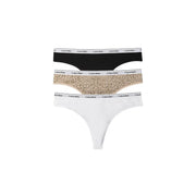 Calvin Klein Lot de trois strings en coton brésilien pour femmes, coloris noir, beige, léopard et blanc, avec ceinture griffée.