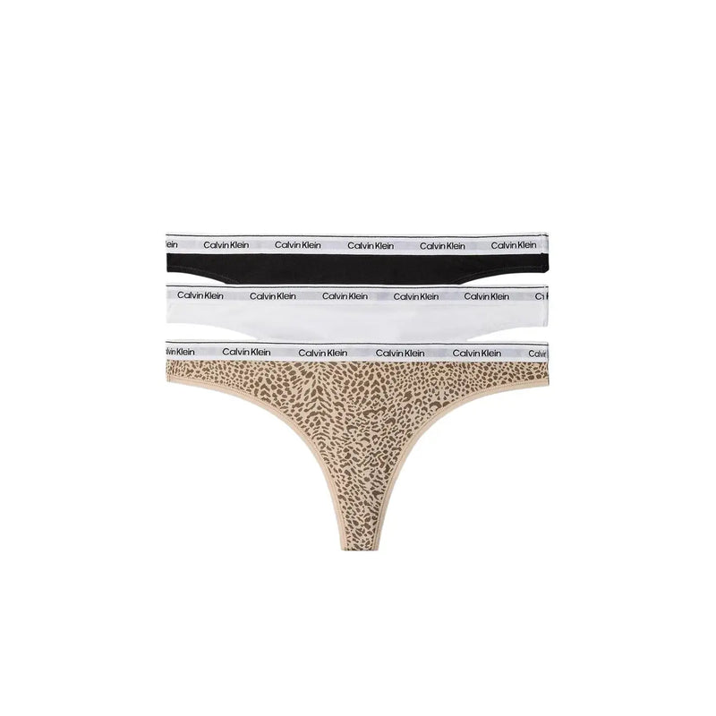 Calvin Klein Lot de 3 strings en coton pour femme, imprimé léopard noir, blanc et beige, avec ceinture griffée.