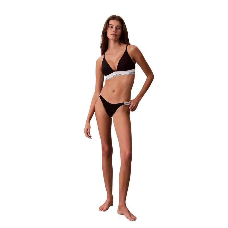 Ensemble bikini noir Calvin Klein avec triangle en coton top avec une bande élastique blanche et un string assorti