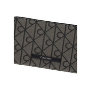 Portefeuille Calvin Klein noir pour femme, en polyester noir à motif géométrique gris foncé, taille 11 cm.