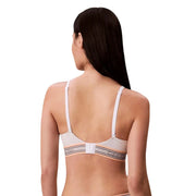 Calvin Klein Soutien-gorge triangle légèrement doublé pour femme, avec bretelles blanches et bande en coton pêche ornée du logo de la marque