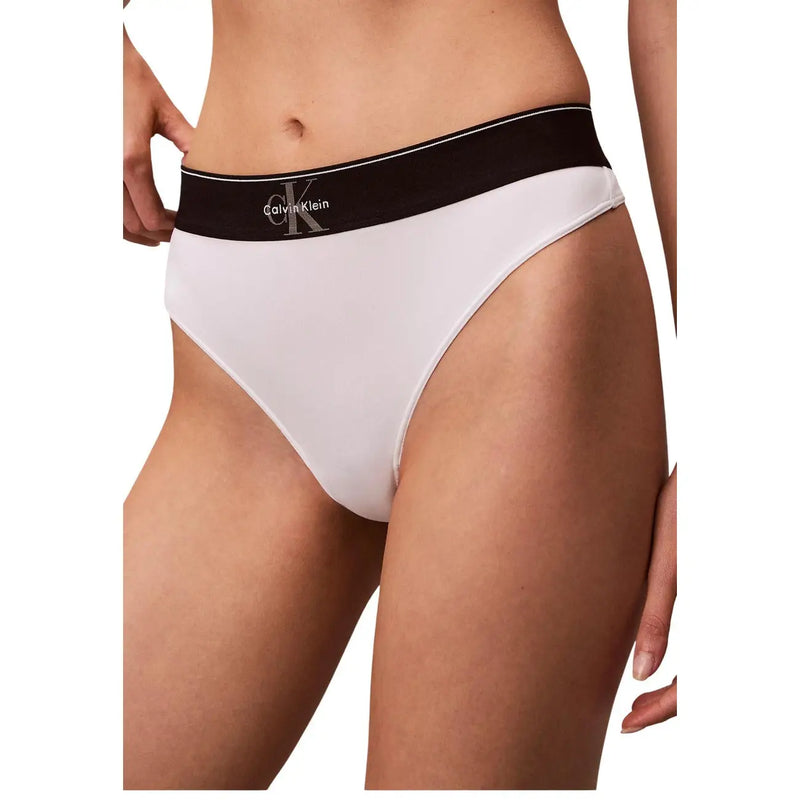 Blanc Calvin Klein String en polyester avec ceinture noire à logo, conçu pour les femmes