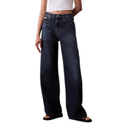 Calvin Klein Jean Bordeaux taille haute, jambes larges, délavage foncé, vue de dos