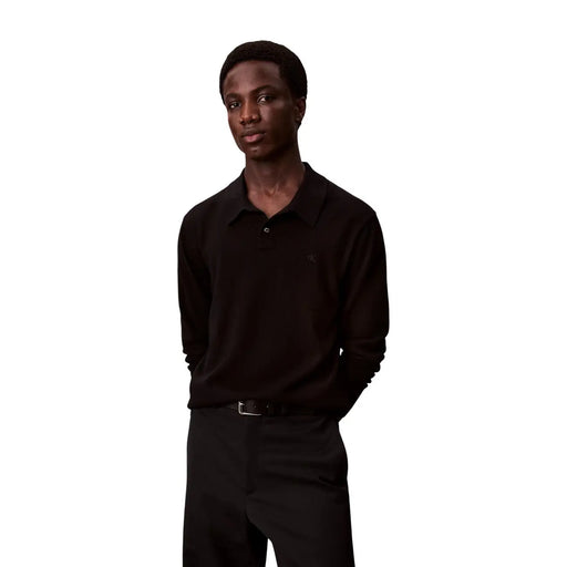 Calvin Klein Pull en laine noire pour homme, manches longues et logo brodé discret, vue de face