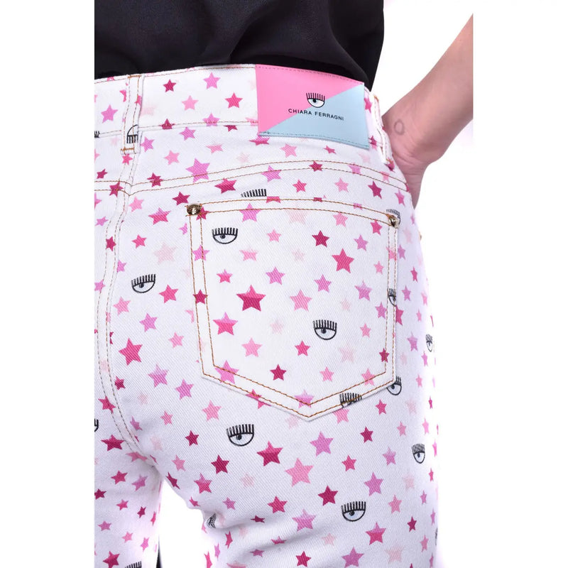 Jean en denim de coton blanc de Chiara Ferragni orné d'un motif logo étoile rose et cils noirs sur le devant