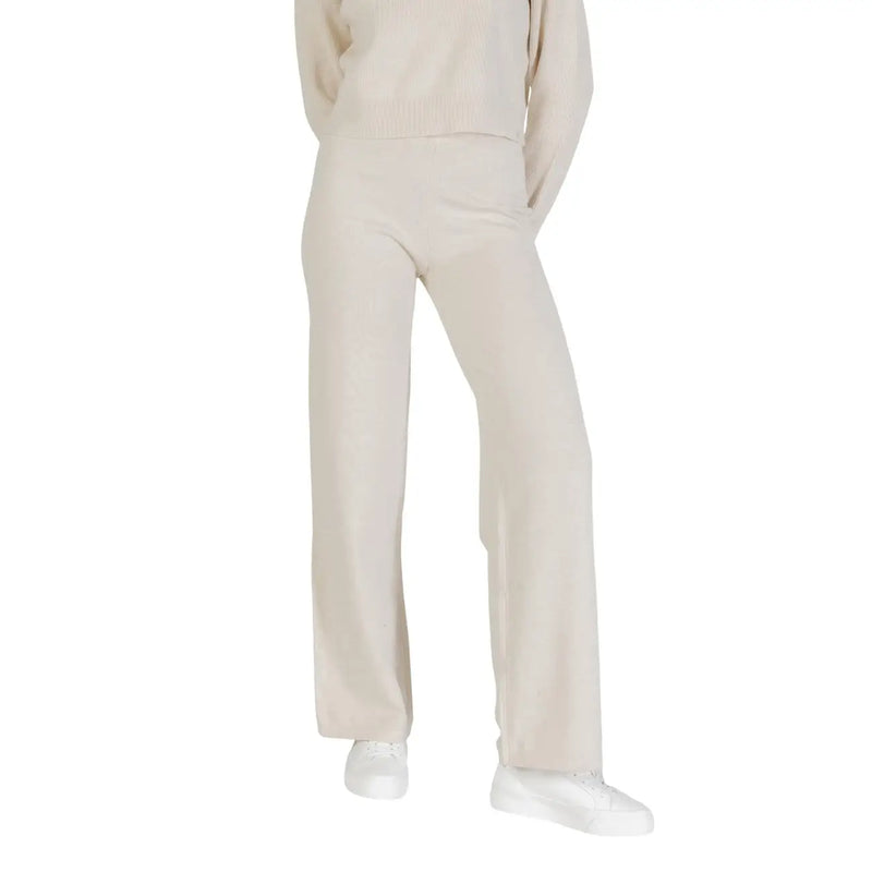 Pantalon choral beige crème à jambes larges pour femme, en maille de viscose mélangée, coupe souple et décontractée, idéal pour l'automne et l'hiver.