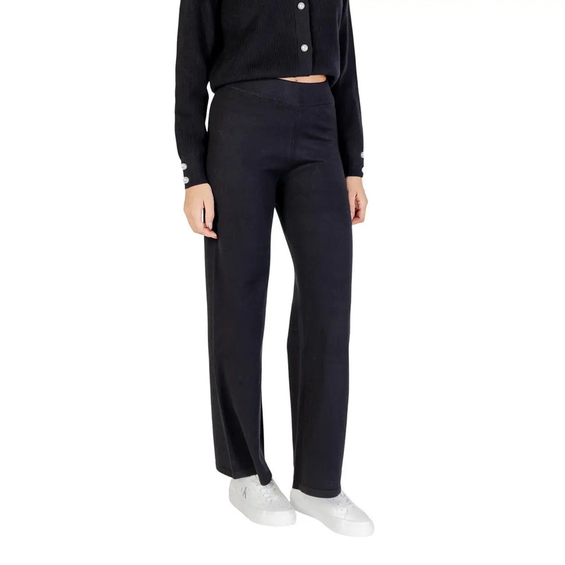 Pantalon choral noir taille haute à jambes larges pour femme, en mélange de viscose avec de subtiles coutures latérales, idéal pour l'automne-hiver.