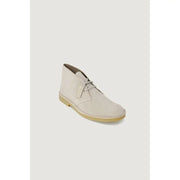 Chaussures Clarks pour homme, à lacets, en cuir synthétique gris avec semelle en caoutchouc beige clair et empiècements en daim beige clair, pointure 2,5.