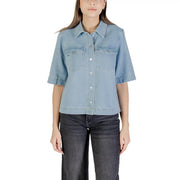 Light blue short sleeve denim shirt with pockets for women