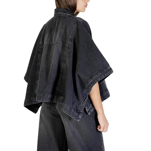 Colcci women black denim cape jacket with button front, wide flowing sleeves, relaxed fit, and pockets