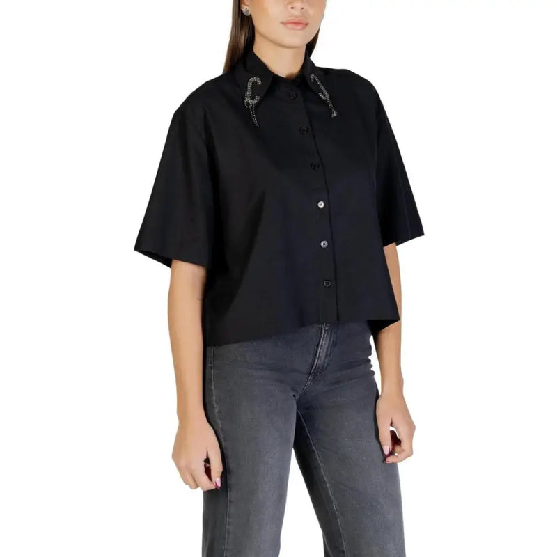 Colcci women black short-sleeve button-up shirt with embellished collar
