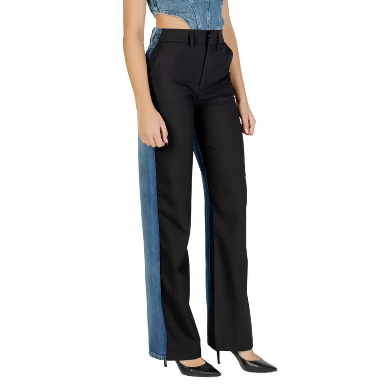 Colcci women black jeans fall winter collection featuring high waist black and blue denim contrast pants with side seam detailing