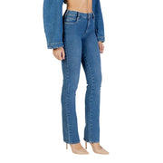 Jean Colcci pour femme en denim de coton bleu, coupe slim, jambe droite et design classique à cinq poches