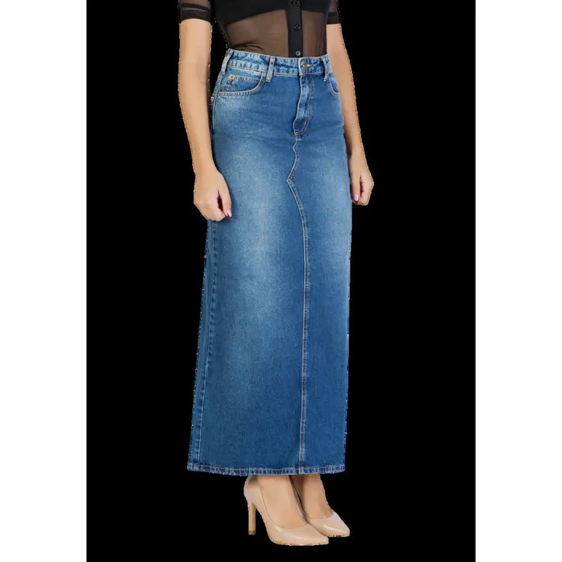 Colcci women blue medium-wash denim maxi skirt with straight-leg cut and visible stitching fall winter collection