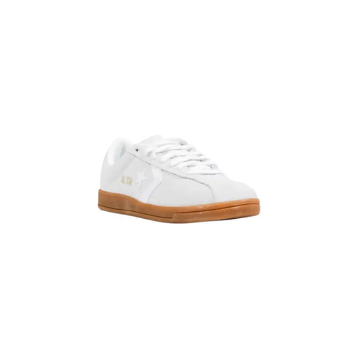 Converse Baskets basses blanches en daim pour femmestop avec une semelle en caoutchouc beige et des détails de logo dorés en cuir