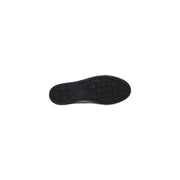 Black rubber sole with classic diamond tread and converse logo on the heel of converse women white leather platform sneakers back side