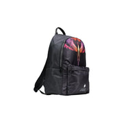 Sac à dos homme County of Milan en nylon noir, 38 x 42 x 15 cm, orné d'un motif d'ailes aux couleurs vives sur le devant.